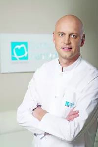 Pasak klinikos „Dantų harmonija“ vadovo gydytojo M.Bučinsko, sveiki dantys – vienas iš sveiko ir laimingo žmogaus rodiklių.