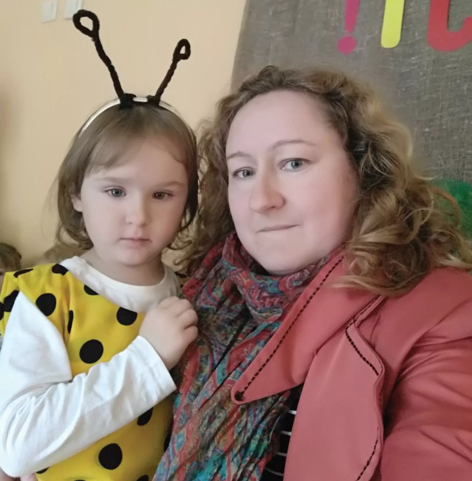 Kėdainietės Svajūnės Vepštienės trejų metukų dukrytei Eglei buvo diagnozuota viena dažniausiai paveldimų medžiagų apykaitos ligų – fenilketonurija. Negydoma vaikui ji gali sukelti protinį atsilikimą. Tačiau mergytės mama šypsosi ir užtikrina, jog iš visų genetinių ligų ši yra pati geriausia. Asmeninio archyvo nuotr.