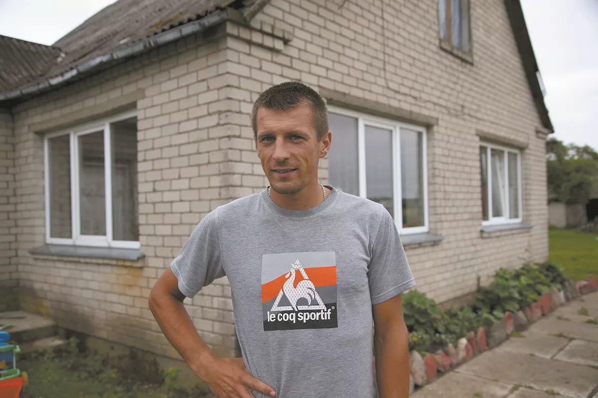 Edvinas teigia, kad jam gyventi kaime patinka, o tai, kad gyvena toliau nuo kitų žmonių, jam yra privalumas. 