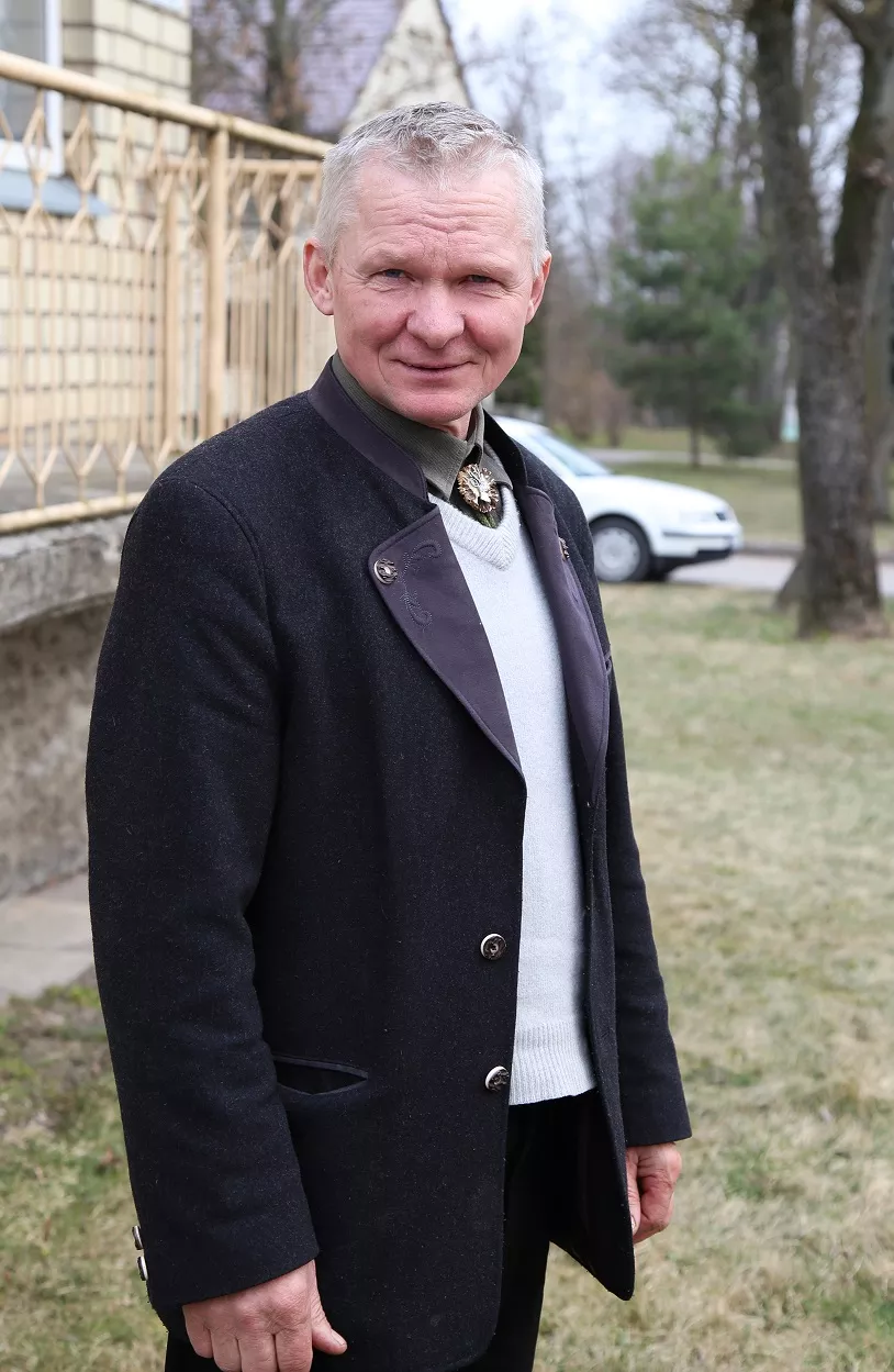 Lionius Stanevičius pabrėžė, kad vilkų problemą Kėdainių rajone būtina spręsti. Pasak jo, jei problema bus nesprendžiama, vilkų daugės ir jie toliau artės prie kaimelių bei puldinės naminius gyvulius. A. Barzdžiaus nuotr.