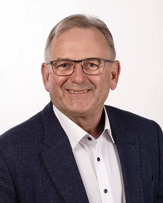 Švietimo, kultūros ir sporto komiteto pirmininkas V. Macijauskas teigė, jog nemanąs, kad dabar tinkamas laikas Tarybos narių išmokų didinimui.