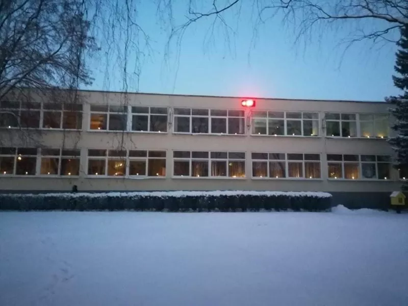 Kėdainių lopšelio-darželio „Puriena“ direktorės Birutės Naruševičienės manymu, dirbti nuotoliniu būdu ir bendrauti su vaikais grupėse realiai – du skirtingi dalykai, tačiau kai tokia neeilinė situacija už lango, privalome prisitaikyti ir mes.